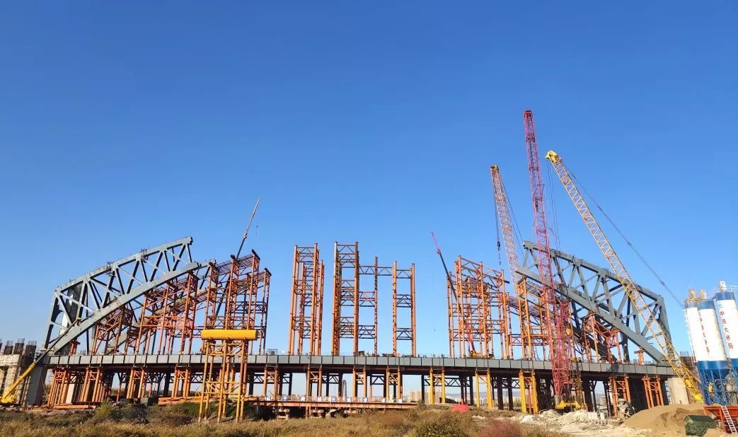 走进现场 太原十号线桥雏形初现，助力二青会交通保障